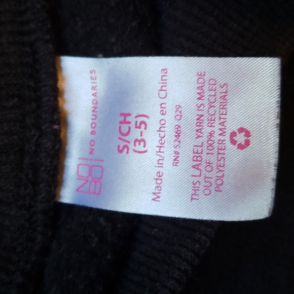 No Boundaries Juniors crop sweatshirt size small enraised with warrior on front - Picture 3 of 7